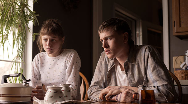 بررسی مینی سریال A Murder at the End of the World