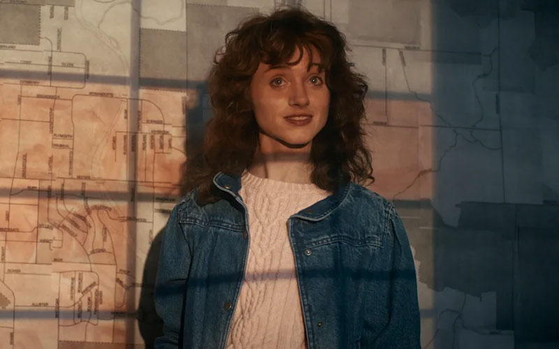 ناتالیا دایر در نقش نانسی ویلر در سریال Stranger Things